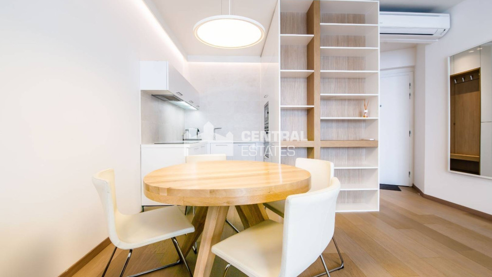 Exkluzívny 2i byt v novostavbe s lodžiou na prenájom v Starom meste