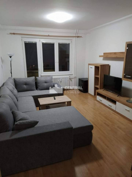 Kompletne zrekonštruovaný 3i byt s lodžiou na prenájom v Ružinove