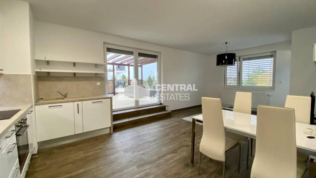 Krásny 3i byt v novostavbe s veľkou terasou na prenájom v Ružinove