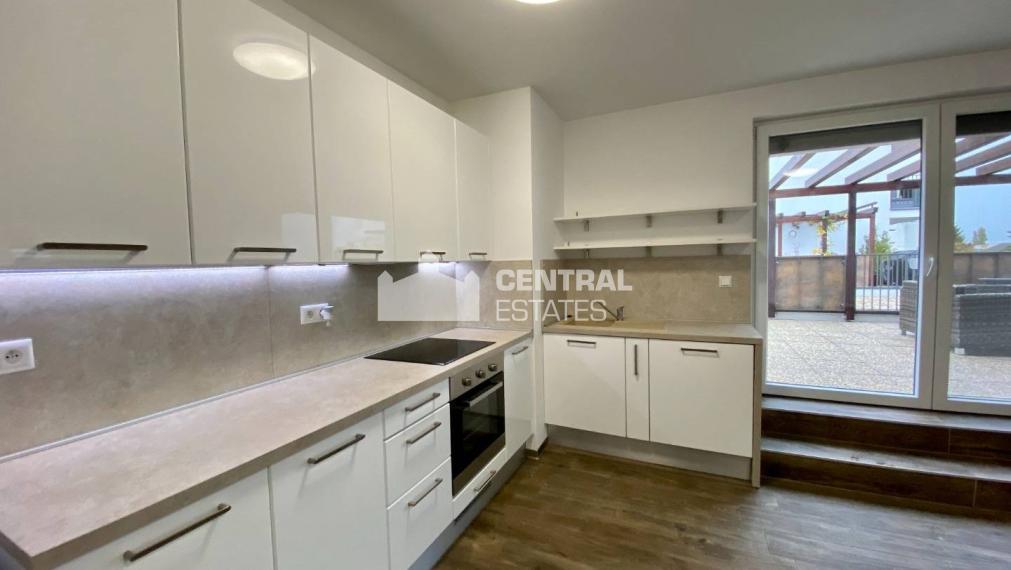 Krásny 3i byt v novostavbe s veľkou terasou na prenájom v Ružinove