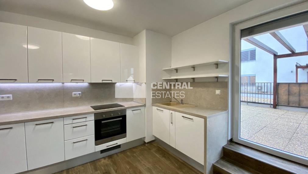 Krásny 3i byt v novostavbe s veľkou terasou na prenájom v Ružinove