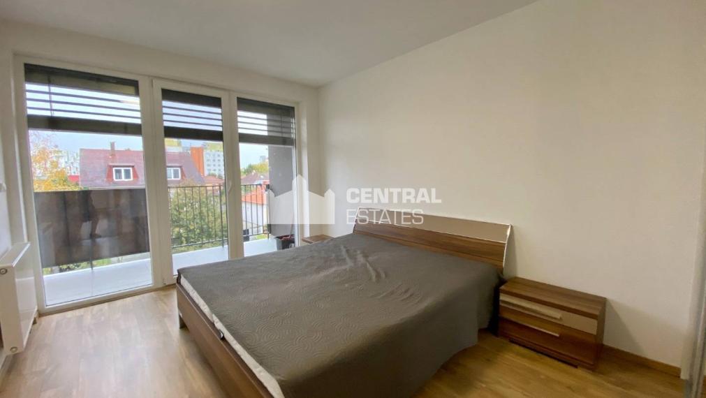 Krásny 3i byt v novostavbe s veľkou terasou na prenájom v Ružinove