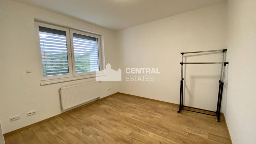 Krásny 3i byt v novostavbe s veľkou terasou na prenájom v Ružinove