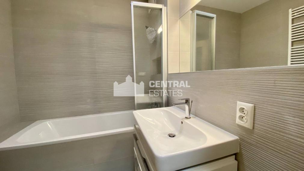 Krásny 3i byt v novostavbe s veľkou terasou na prenájom v Ružinove