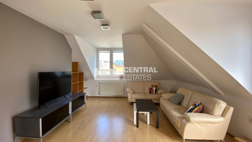 Attic 1-bedroom apartment with balcony parking for rent in the Old Town