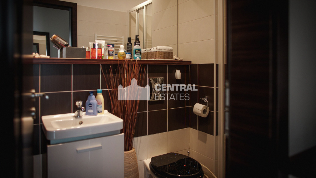 Pekný 3i byt v novostavbe s balkónom a terasou na prenájom v Karlovej Vsi