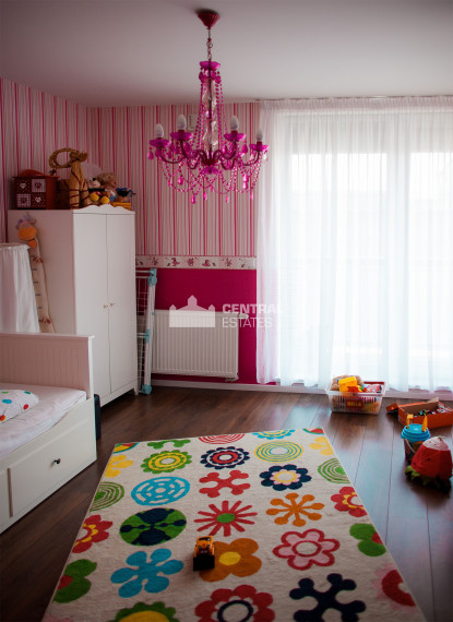 Pekný 3i byt v novostavbe s balkónom a terasou na prenájom v Karlovej Vsi