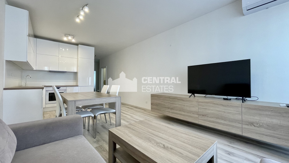 Nadštandardný klimatizovaný 3-izbový byt v novostavbe s balkónom a parkovaním na prenájom v Ružinove