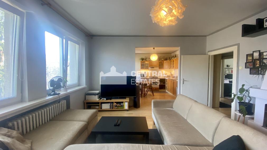 Pekný 3-izbový byt s lodžiou na prenájom v Ružinove