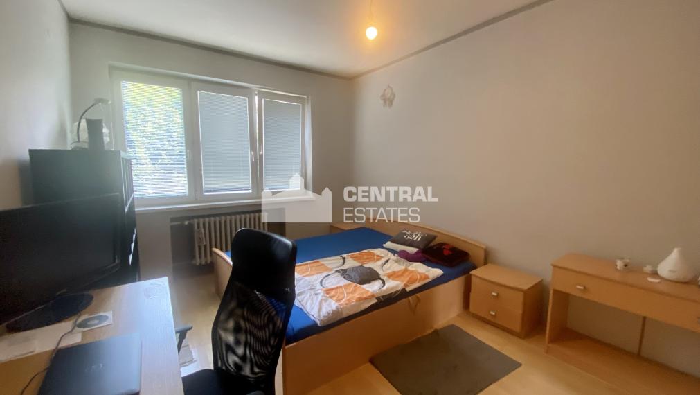 Pekný 3-izbový byt s lodžiou na prenájom v Ružinove