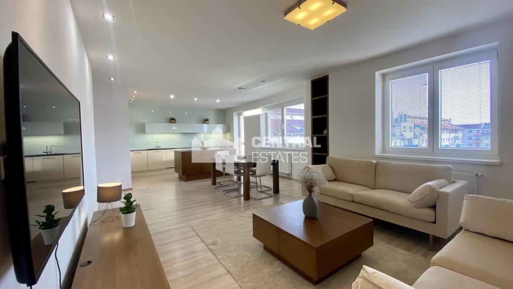 Superior 4- bedroom duplex in a new building with terrace and garage for rent in Petržalka