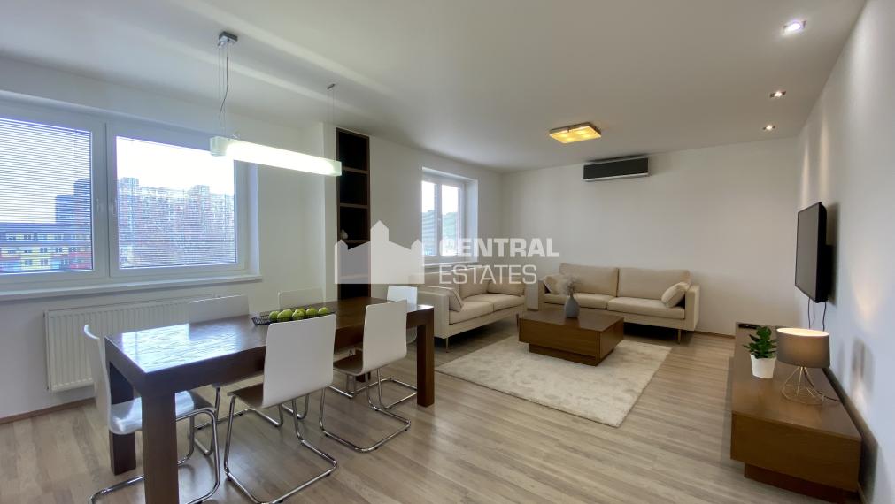 Superior 4- bedroom duplex in a new building with terrace and garage for rent in Petržalka