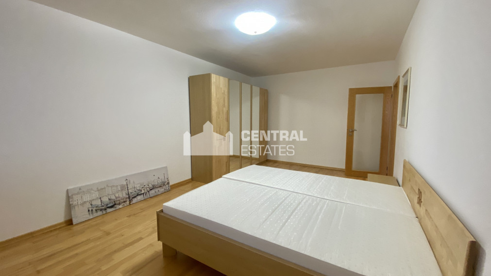 Beautiful large 2-bedroom apartment in a new building with two balconies and parking for rent in Nové mesto