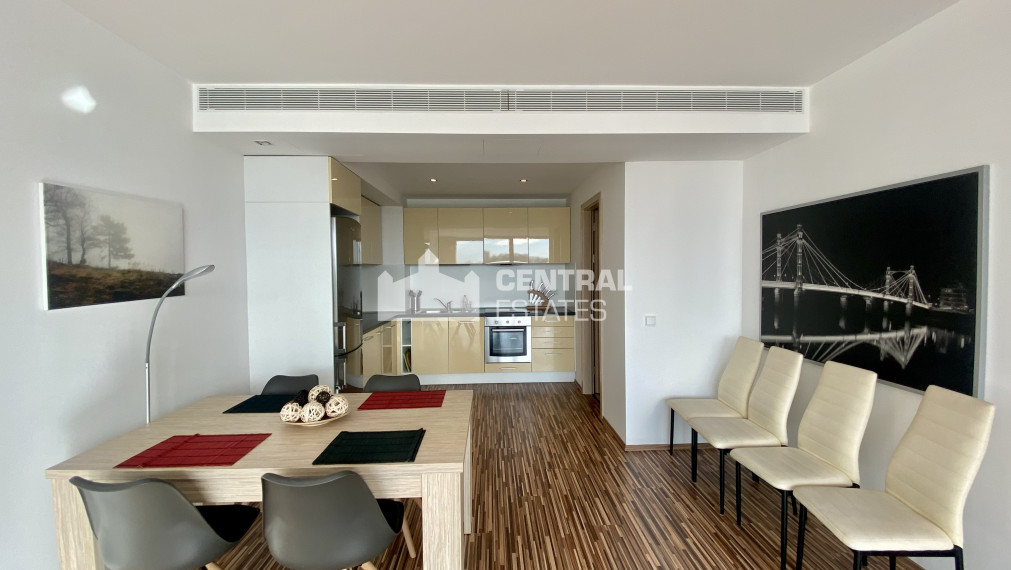 Modern air- conditioned 1-bedroom apartment in a lucrative new building with a terrace for rent in the Old Town