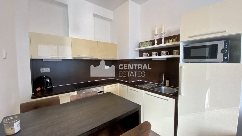 Krásny klimatizovaný 2i byt v novostavbe s terasou na prenájom v Starom meste