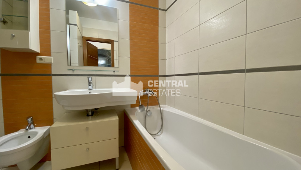 Nadštandardný klimatizovaný 2i byt v novostavbe s balkónom na prenájom v Starom meste