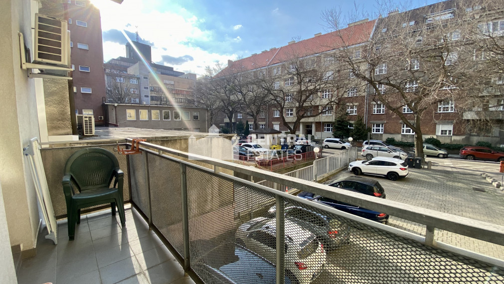 Nadštandardný klimatizovaný 2i byt v novostavbe s balkónom na prenájom v Starom meste