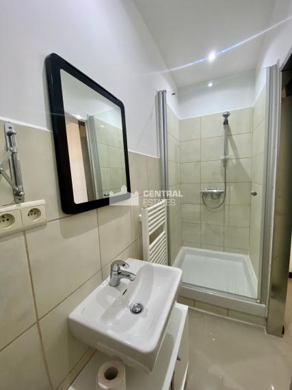 Air-conditioned 3- bedroom duplex with a balcony and a large terrace for sale in the Old Town