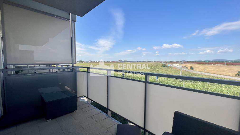 Spacious modern 2-bedroom apartment in a new building with loggia and parking for rent in Petržalka