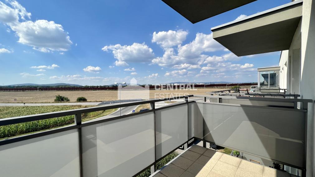 Spacious modern 2-bedroom apartment in a new building with loggia and parking for rent in Petržalka