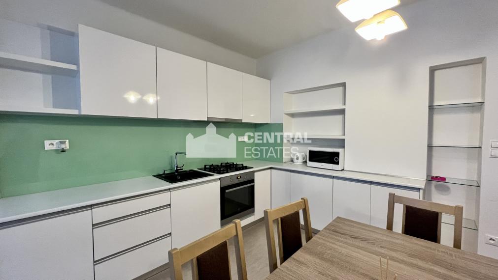 Completely renovated 1- bedroom apartment with a balcony for sale in the Old Town