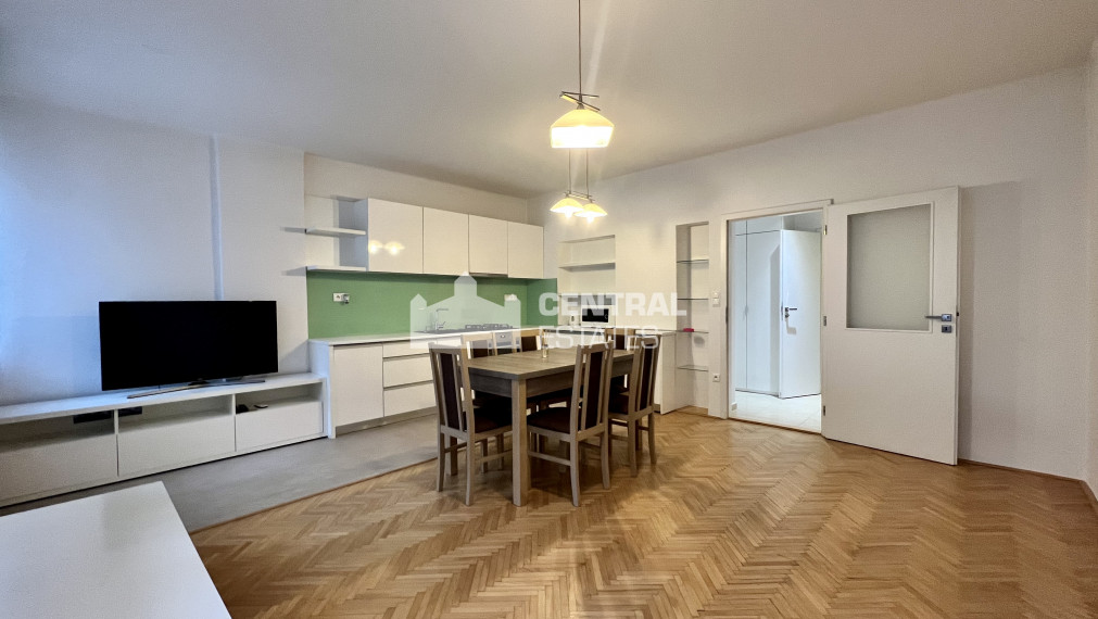 Completely renovated 1- bedroom apartment with a balcony for sale in the Old Town