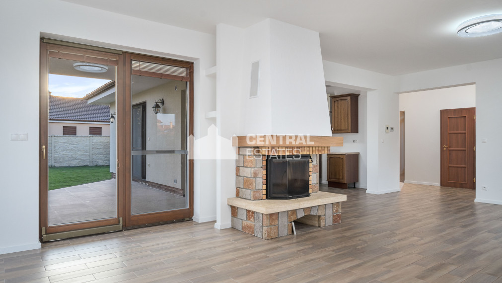 Novostavba 4i rodinný dom so záhradou na prenájom v Slovenskom Grobe