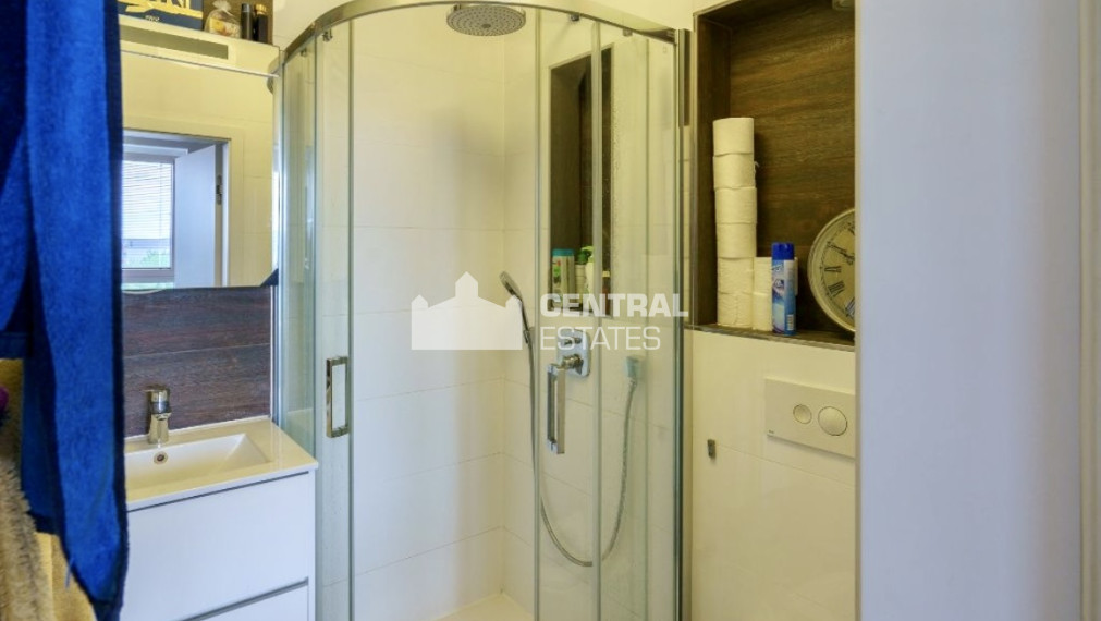 Exkluzívny 4i byt v novostavbe s terasou s parkovaním na prenájom v Starom meste