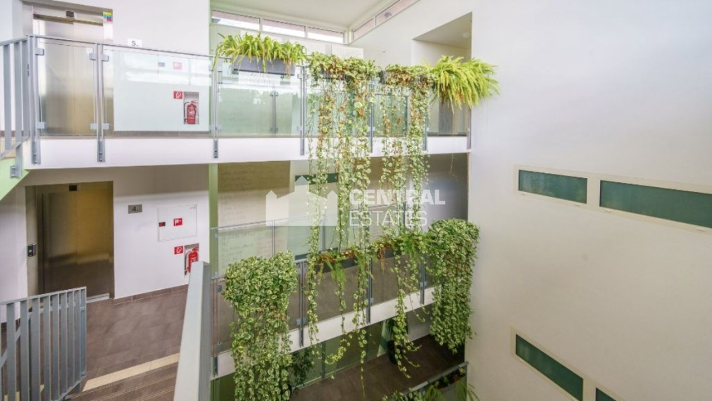 Exkluzívny 4i byt v novostavbe s terasou s parkovaním na prenájom v Starom meste