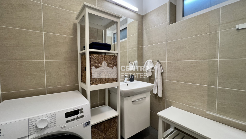 Krásny slnečný 2i byt v novostavbe s veľkou terasou a parkovaním na prenájom v Novom meste