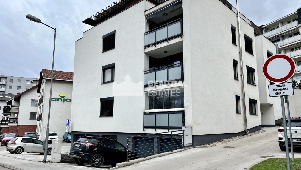 Krásny slnečný 2i byt v novostavbe s veľkou terasou a parkovaním na prenájom v Novom meste