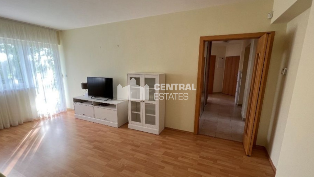 Priestranný 4i byt na prenájom v Záhorskej Bystrici