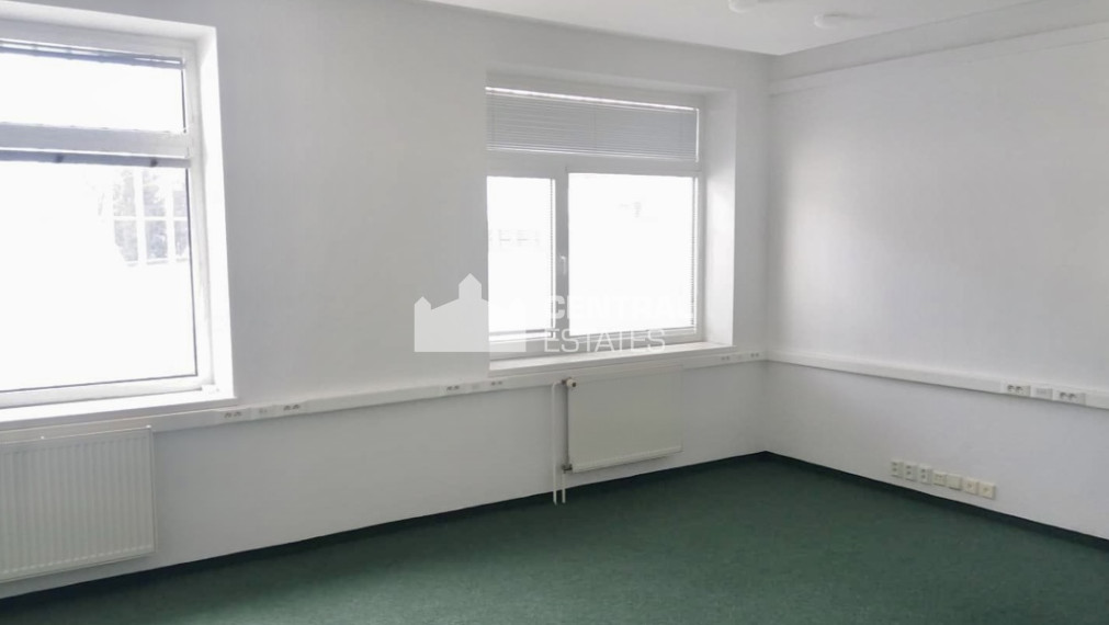 Lukratívne kancelárske priestory s parkovaním na prenájom v Ružinove