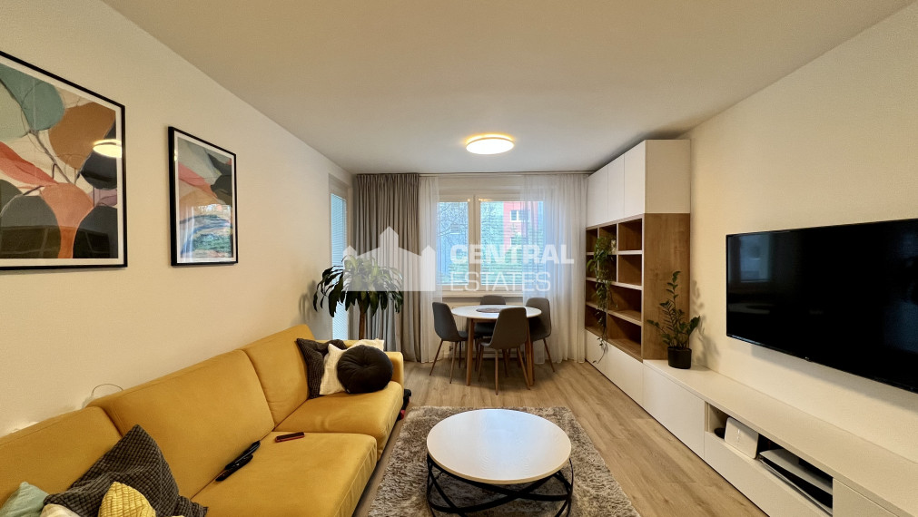 Veľmi pekný 3i byt s balkónom na prenájom v Ružinove