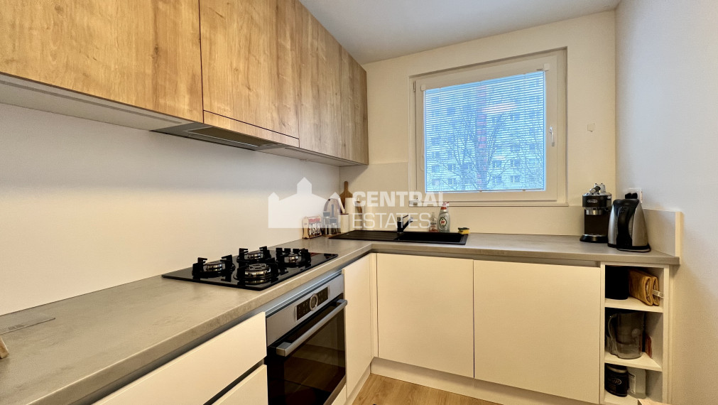 Veľmi pekný 3i byt s balkónom na prenájom v Ružinove