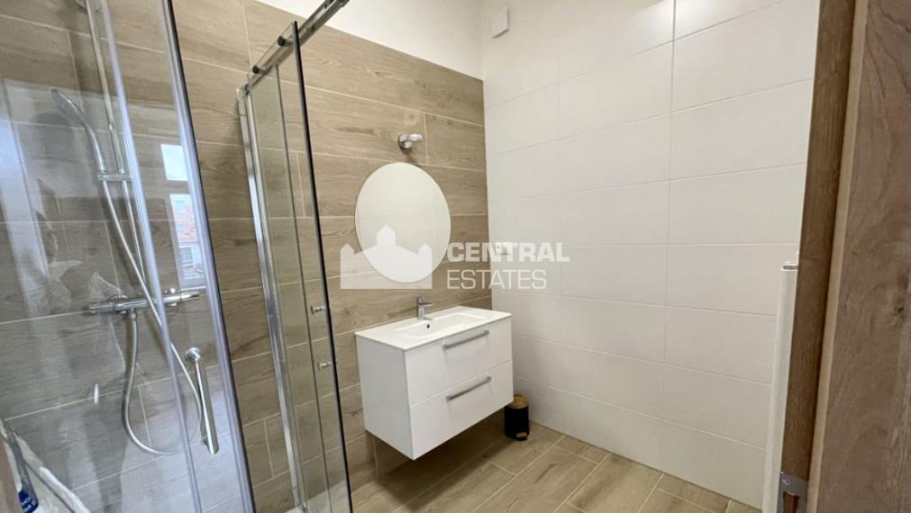 Kompletne zrekonštruovaný 2i byt na prenájom v Starom meste