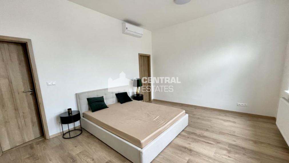 Kompletne zrekonštruovaný 2i byt na prenájom v Starom meste