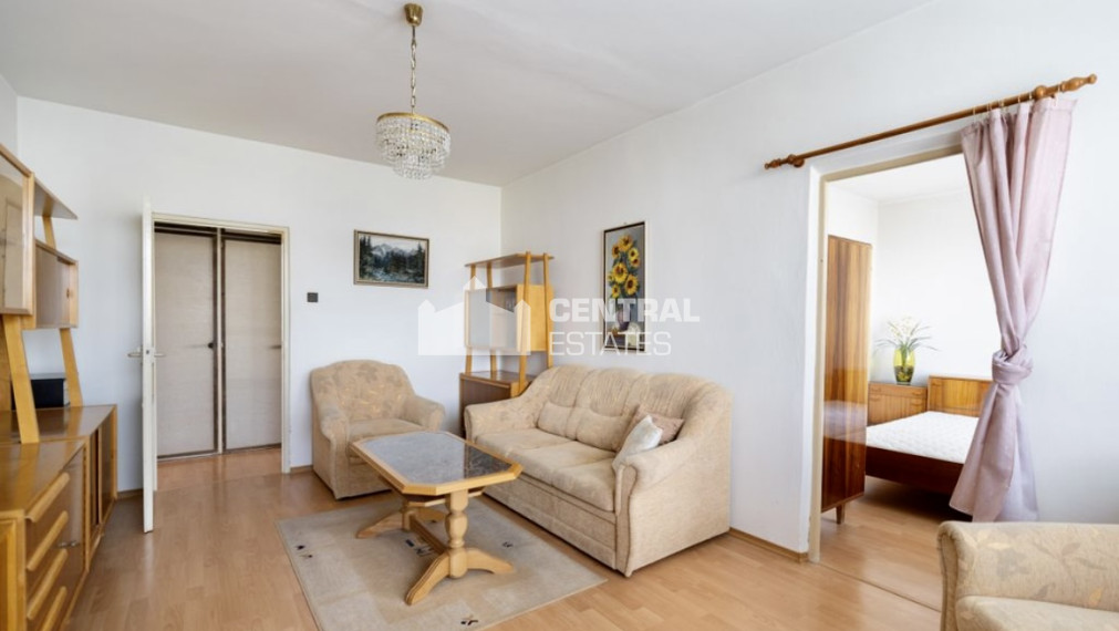 Príjemný 3- izbový byt s lodžiou na prenájom v Rači