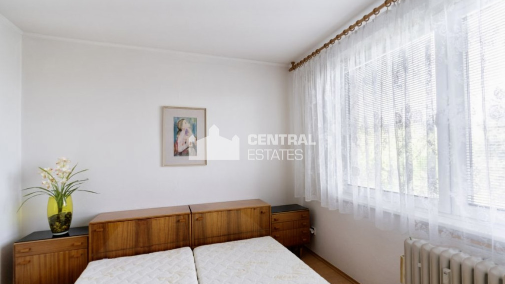 Príjemný 3- izbový byt s lodžiou na prenájom v Rači