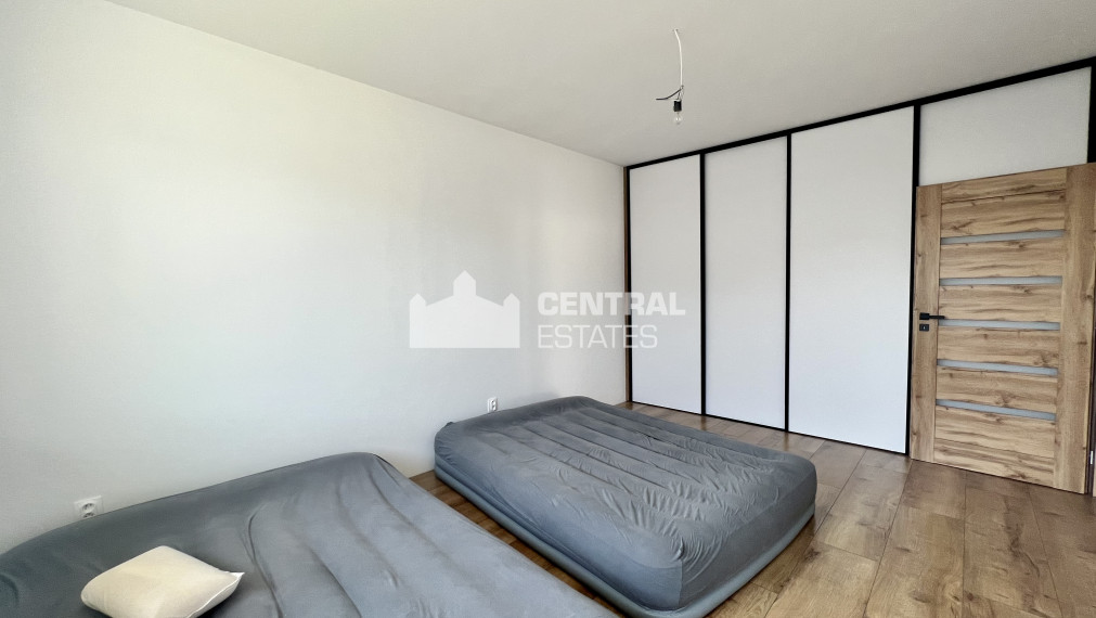 Novostavba 4- izbový bungalov so záhradou na predaj v Lehniciach PREDANÝ