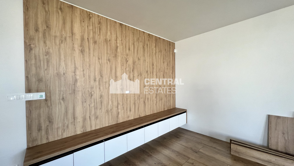 Novostavba 4- izbový bungalov so záhradou na predaj v Lehniciach PREDANÝ