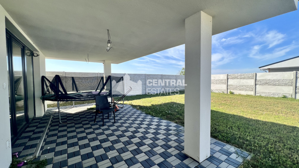 Novostavba 4- izbový bungalov so záhradou na predaj v Lehniciach PREDANÝ