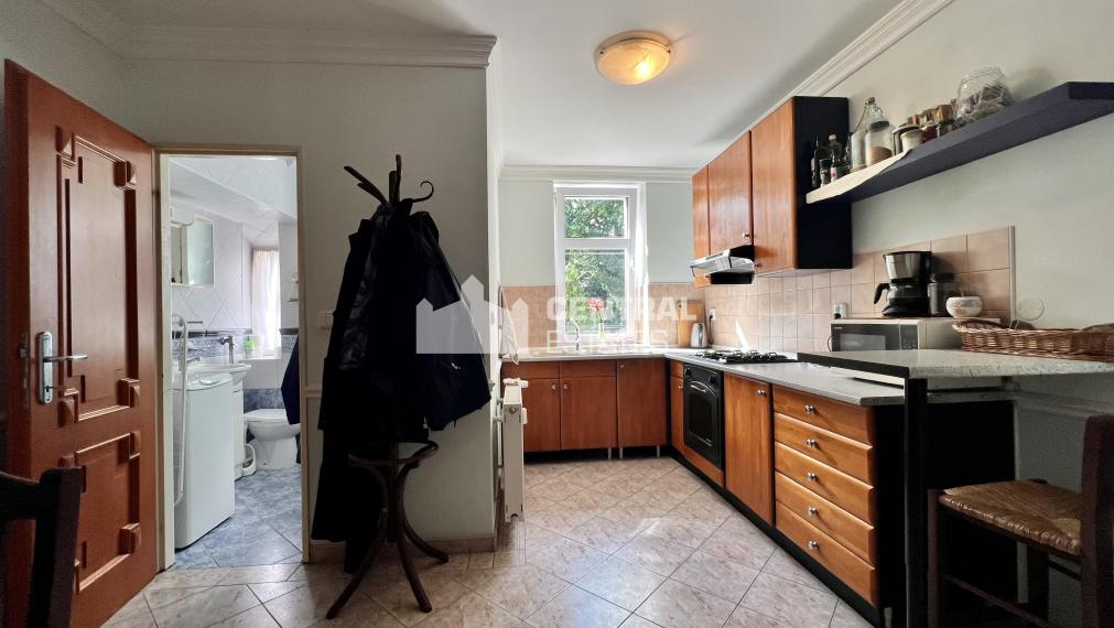 Elegant 1-bedroom apartment with a balcony for sale in the Old Town