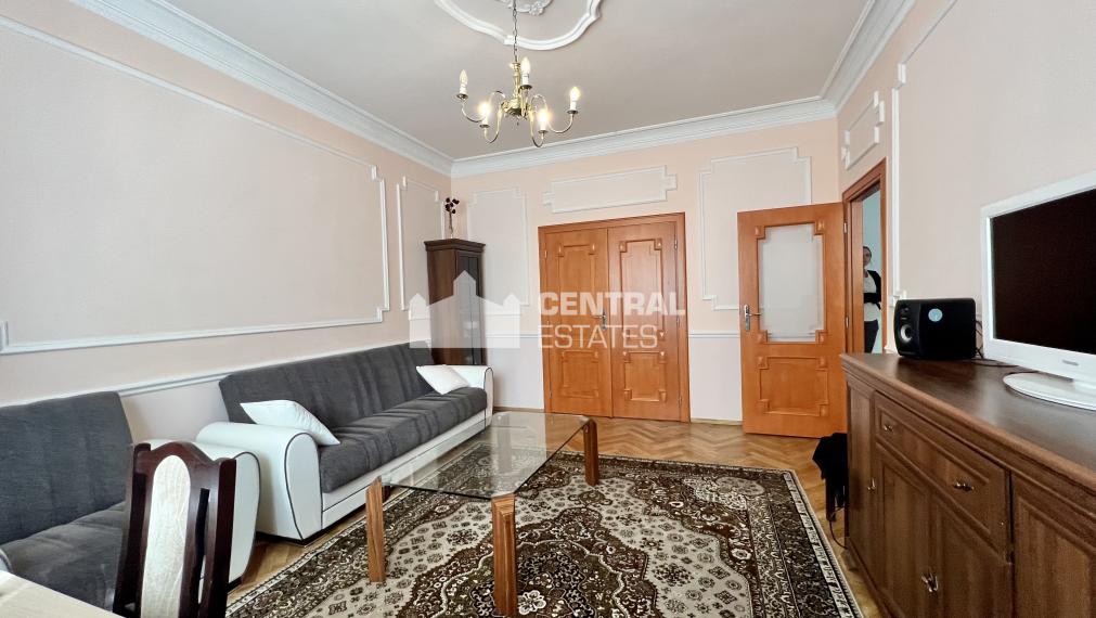 Elegant 1-bedroom apartment with a balcony for sale in the Old Town