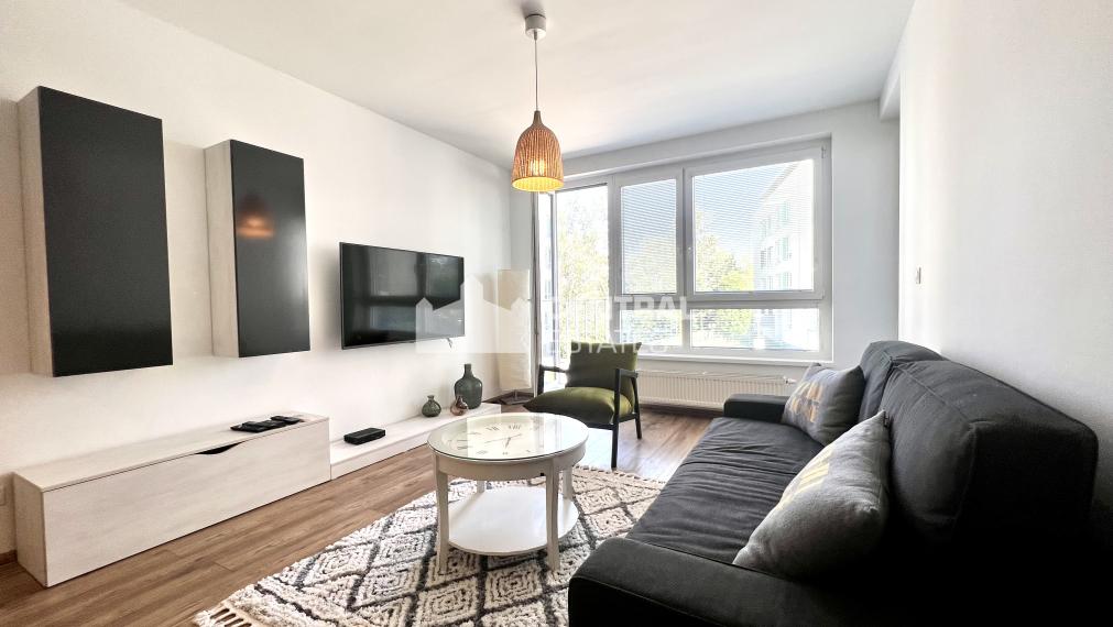 Moderný 2- izbový byt v novostavbe s balkónom a parkovaním na prenájom v Starom meste