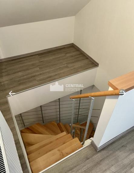 Veľkometrážny rodinný dom s rozľahlým pozemkom na predaj v Šamoríne