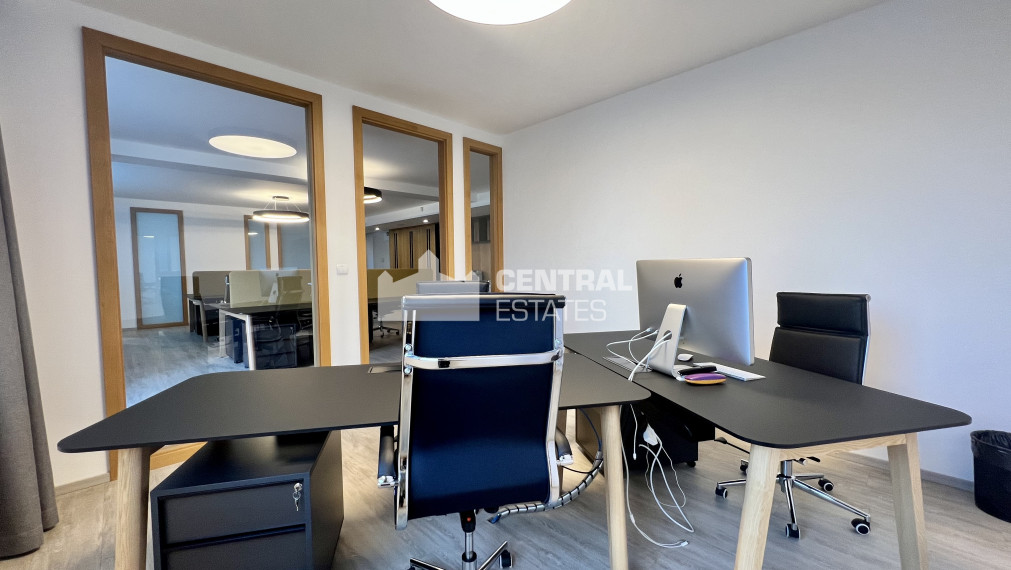 Lukratívne kancelárske priestory v novostavbe s terasou a parkovaním na predaj v Petržalke