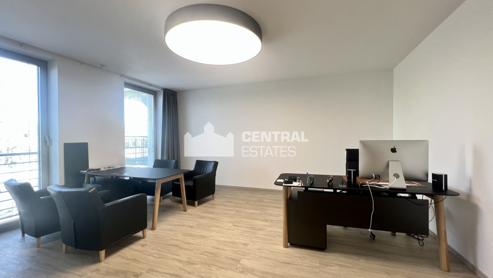 Lukratívne kancelárske priestory v novostavbe s terasou a parkovaním na predaj v Petržalke