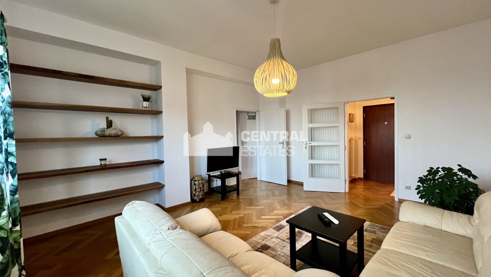 Priestranný 2- izbový byt s balkónom na prenájom v Starom meste