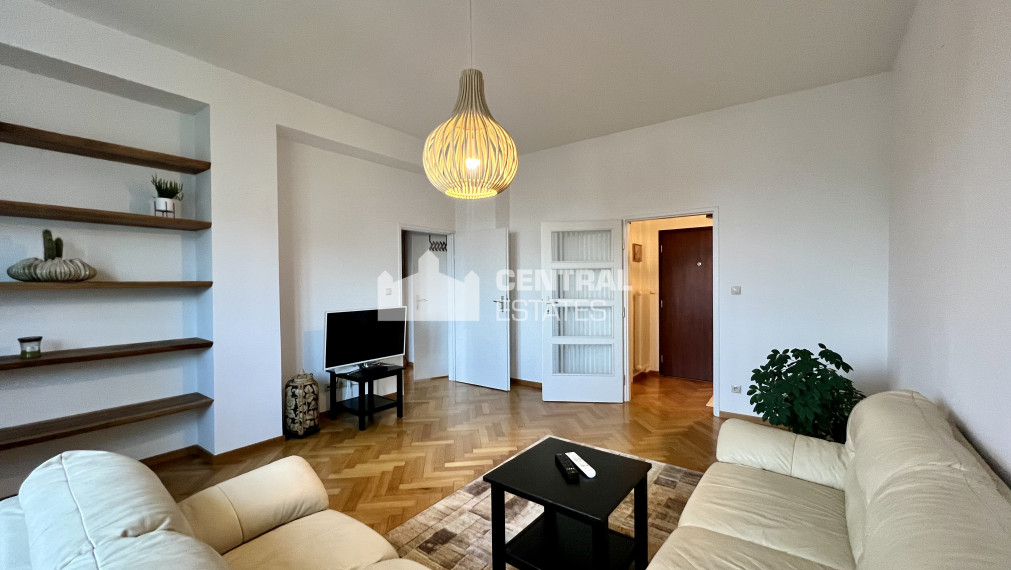 Priestranný 2- izbový byt s balkónom na prenájom v Starom meste